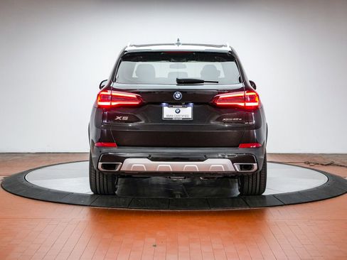 Certified 2023 BMW X5 xDrive45e w/ Climate Comfort Package AWD/4WD image 3