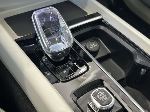 New 2026 Volvo XC60 B5 Ultra w/ Protection Package Premier image 27