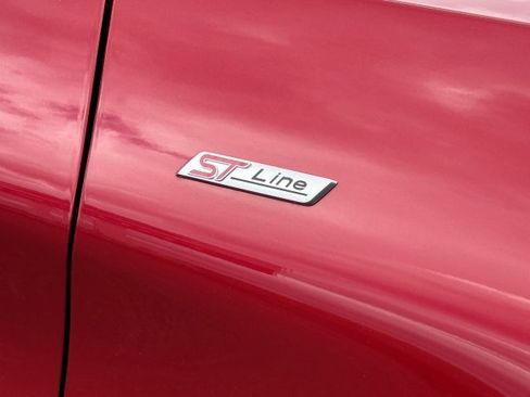 Certified 2025 Ford Explorer ST-Line w/ Premium Package AWD/4WD image 10