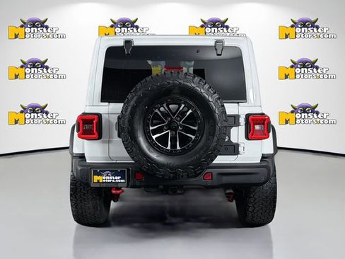 Used 2024 Jeep Wrangler Unlimited Rubicon AWD/4WD image 6