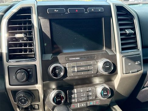 Used 2020 Ford F150 Lariat w/ Equipment Group 502A Luxury image 16