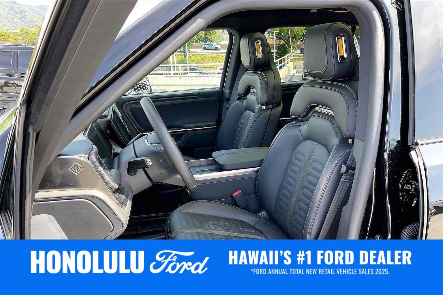 Used 2026 Rivian R1S Adventure Dual AWD/4WD image 11