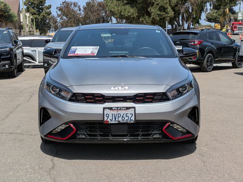 Used 2024 Kia Forte GT-Line w/ GT-Line Premium Package FWD image 2