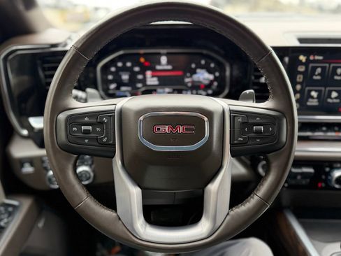 Used 2025 GMC Sierra 1500 SLT w/ SLT Premium Package AWD/4WD image 10