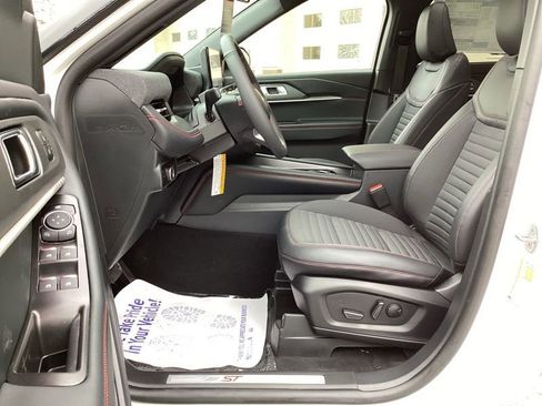 New 2026 Ford Explorer ST-Line w/ ST-Line Street Pack image 29