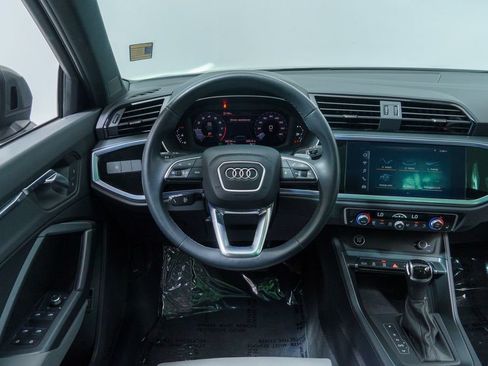 Used 2021 Audi Q3 2.0T Premium w/ Convenience Package AWD/4WD image 14