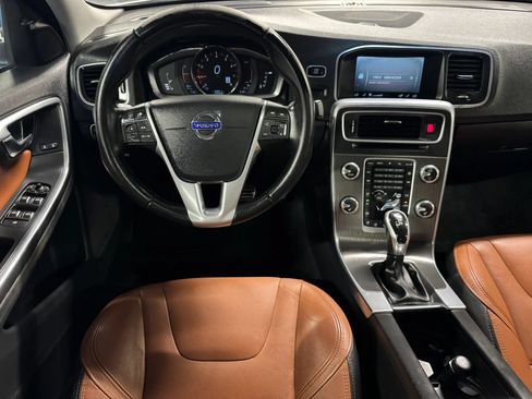 Used 2016 Volvo S60 T5 Inscription Platinum FWD image 30