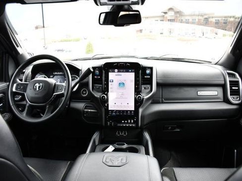 Used 2024 RAM 2500 Laramie w/ Sport Appearance Package image 13