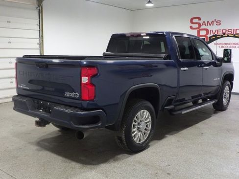 Used 2020 Chevrolet Silverado 3500 High Country w/ Z71 Off-Road Package image 4