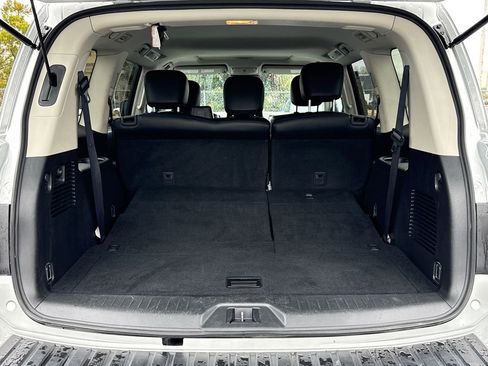 Used 2024 Nissan Armada SL image 18