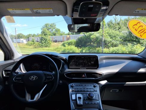 Used 2023 Hyundai Santa Fe Limited image 12