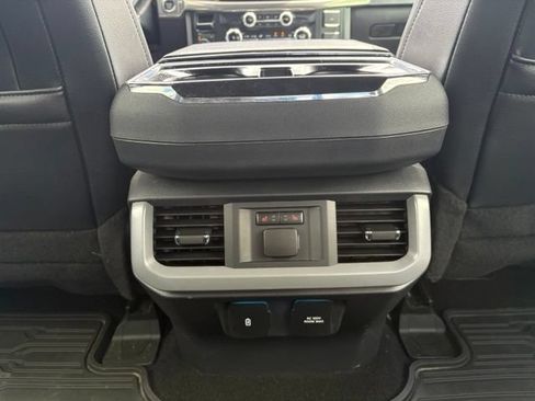 Used 2024 Ford F150 Lariat w/ Equipment Group 502A High AWD/4WD image 11