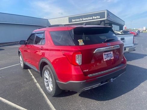 Used 2021 Ford Explorer XLT w/ Equipment Group 202A AWD/4WD image 6