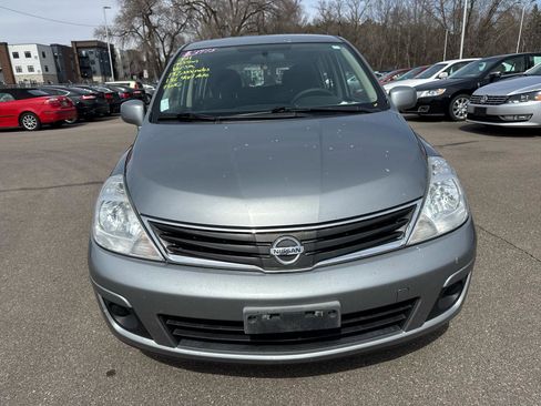 Used 2011 Nissan Versa 1.8 S image 2