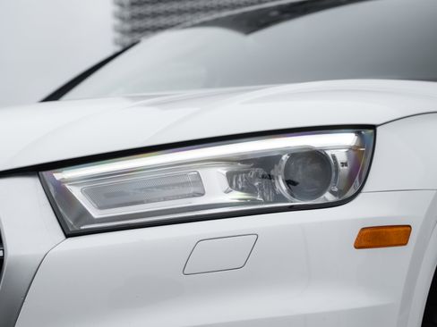 Used 2018 Audi Q5 2.0T Premium image 34