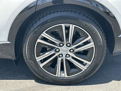 Used 2024 Cadillac Lyriq Luxury AWD/4WD image 34