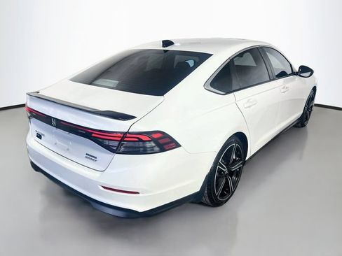 Used 2023 Honda Accord Sport image 8