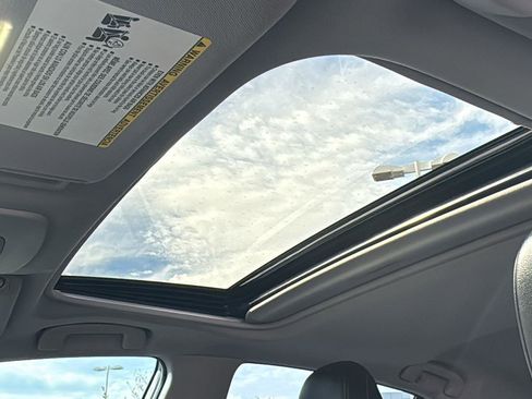 Used 2023 Toyota Camry SE image 22