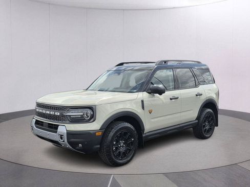 Used 2025 Ford Bronco Sport Badlands AWD/4WD image 1