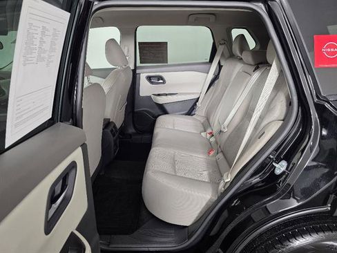 Used 2025 Nissan Rogue SV image 22