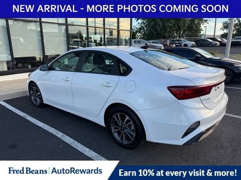 Used 2023 Kia Forte LXS FWD image 6