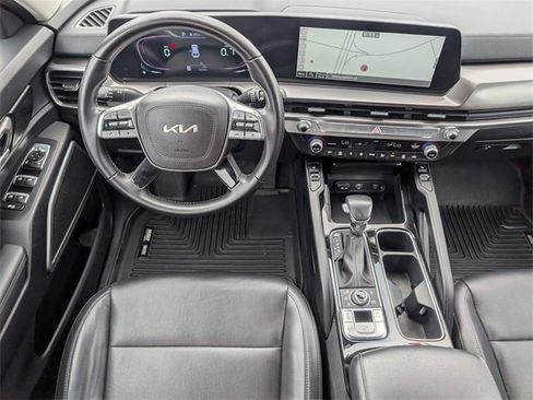 Used 2023 Kia Telluride S image 6