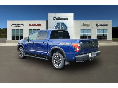 Used 2021 Nissan Titan PRO-4X w/ Pro-4x Convenience Package AWD/4WD image 5