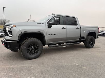 New 2026 Chevrolet Silverado 2500 ZR2 w/ LPO, Dark Essentials Package