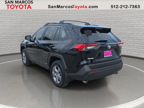 Used 2025 Toyota RAV4 LE image 7