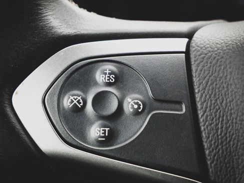 Used 2017 Chevrolet Silverado 1500 LT w/ All Star Edition image 9