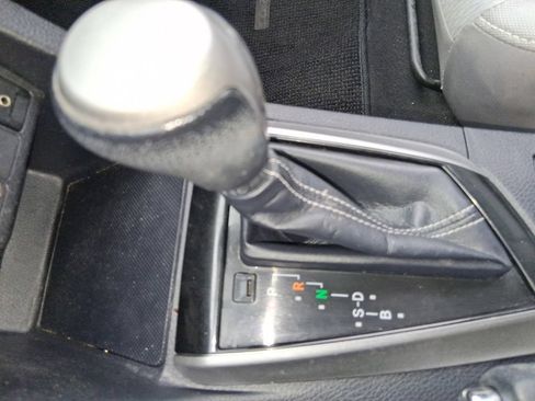 Used 2016 Toyota Corolla LE FWD image 15