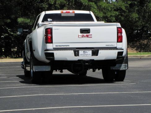 Used 2015 GMC Sierra 3500 Denali AWD/4WD image 11