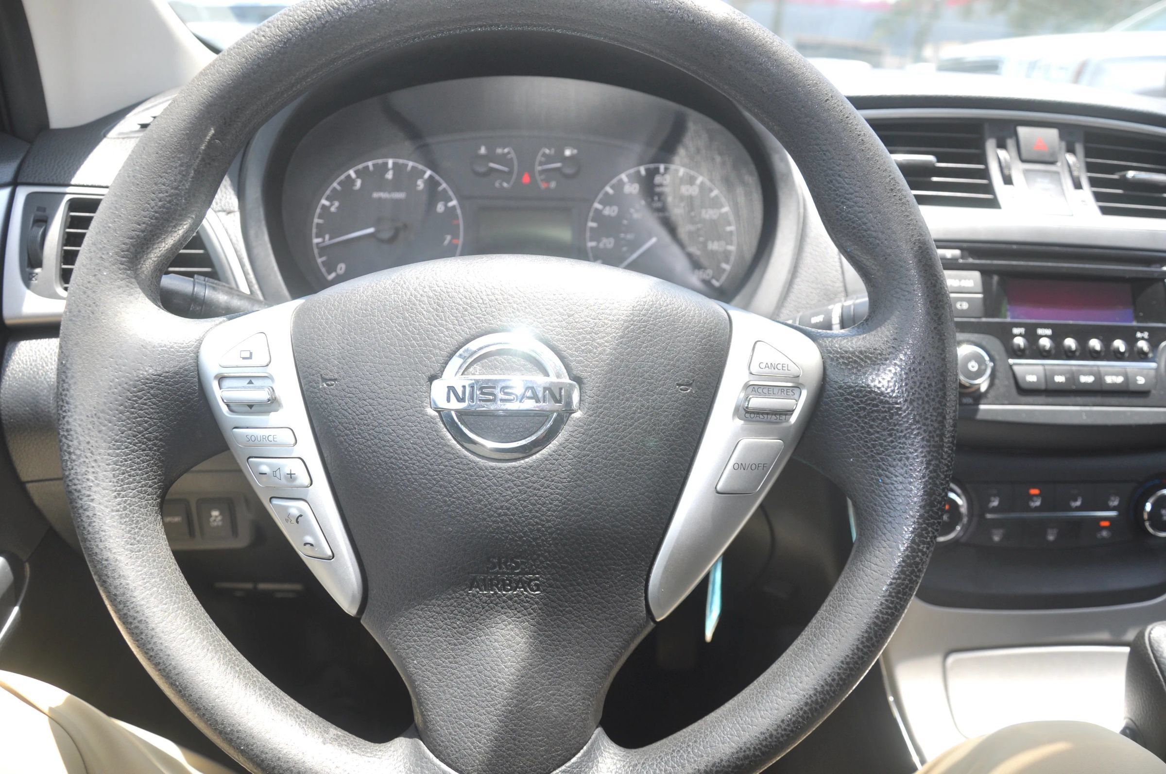 Used 2015 Nissan Sentra SV FWD image 26