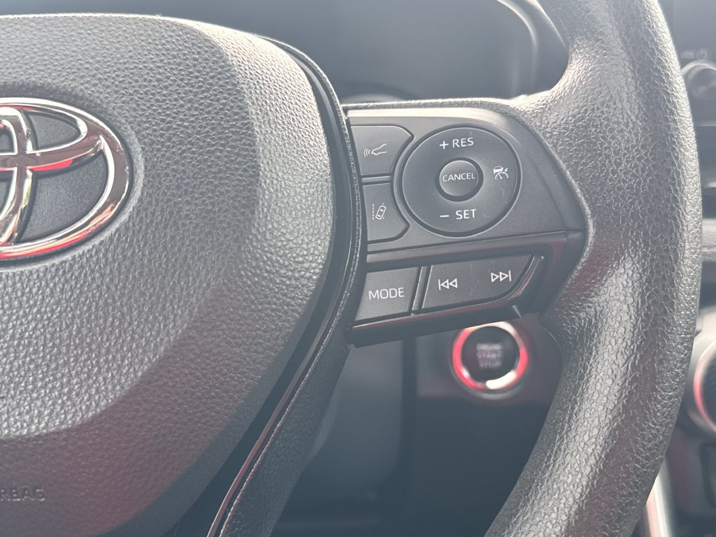 Used 2024 Toyota RAV4 XLE AWD/4WD image 21