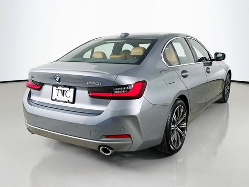 Used 2025 BMW 330i xDrive Sedan AWD/4WD image 5