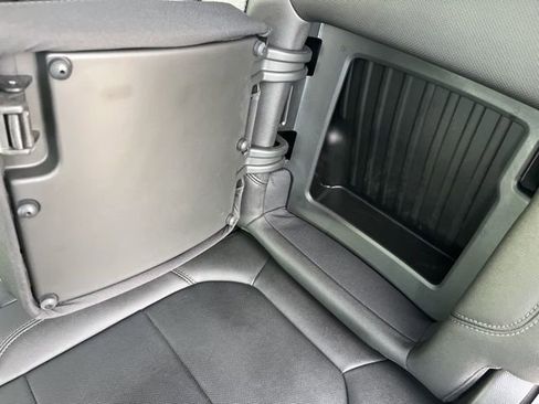 Used 2022 GMC Sierra 1500 SLT w/ SLT Premium Plus Package image 44