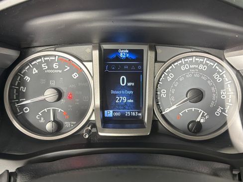 Used 2023 Toyota Tacoma Limited image 28