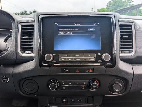 Used 2023 Nissan Frontier SV w/ Technology Package RWD image 25