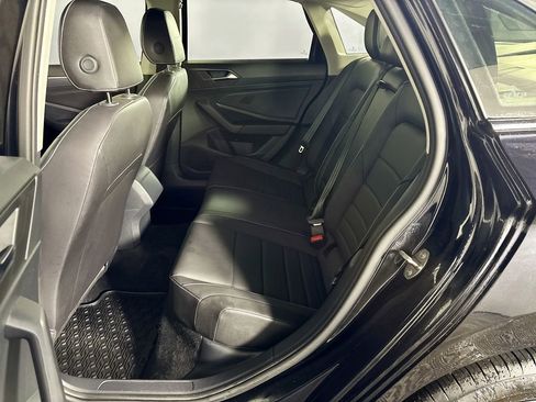 Certified 2024 Volkswagen Jetta SE image 21