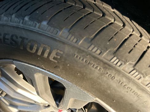 Used 2021 GMC Yukon XL Denali w/ Denali Ultimate Package image 12