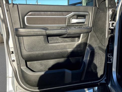 Used 2024 RAM 2500 Big Horn image 22