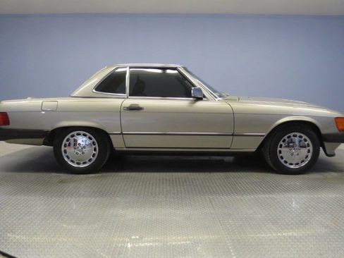Used 1988 Mercedes-Benz 560 SL image 55