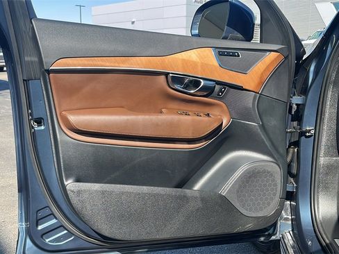 Certified 2023 Volvo XC90 B5 Plus w/ Protection Package image 13