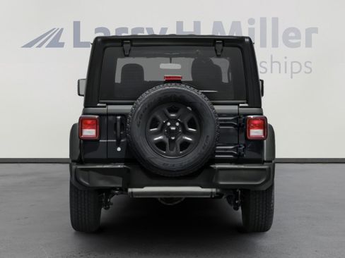 Used 2021 Jeep Wrangler Sport AWD/4WD image 8