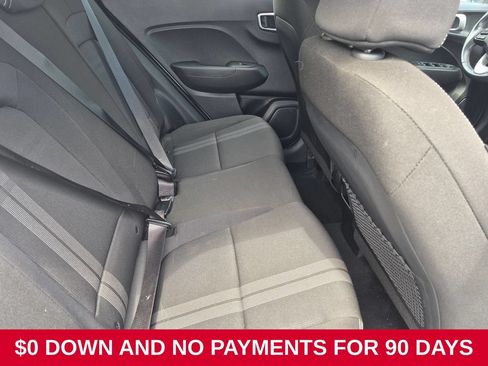 Used 2025 Hyundai Venue SEL FWD image 30