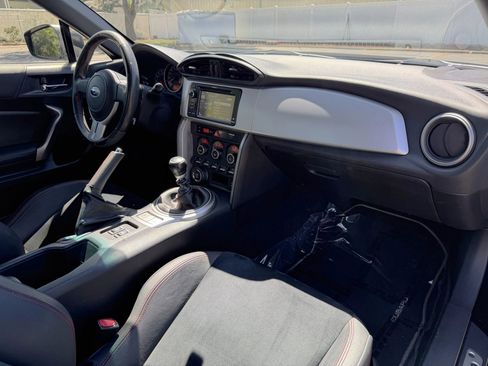 Used 2014 Subaru BRZ Limited RWD image 30