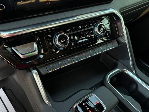 Used 2026 GMC Sierra 1500 Denali w/ Denali Reserve Package AWD/4WD image 20