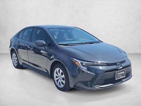 Certified 2024 Toyota Corolla LE FWD image 3