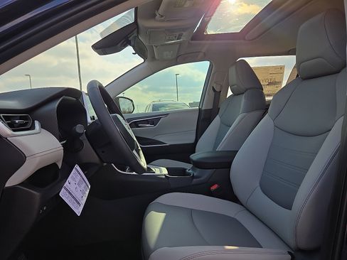 New 2025 Toyota RAV4 XLE Premium image 9
