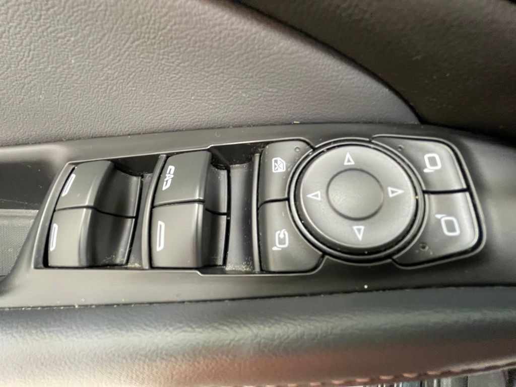 Used 2021 Buick Enclave Premium w/ Sun and Sites Package AWD/4WD image 14